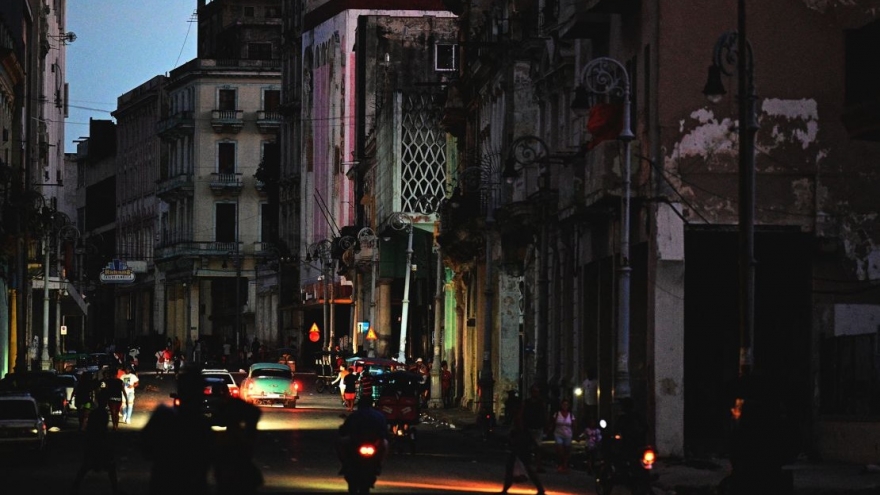 Mexico tìm giải pháp giúp đỡ Cuba đối phó Mỹ chặn nguồn cung dầu